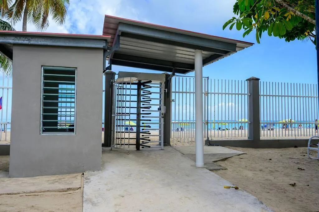Beachfront Luxury Apartment San Juan